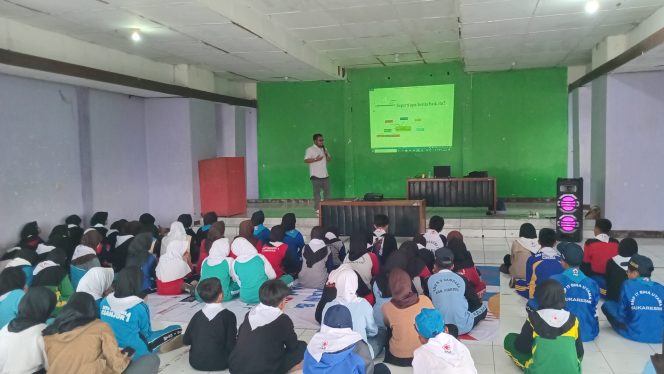 
					Tak Hanya Medis, PMR Cianjur Juga Dilatih Dasar Jurnalistik