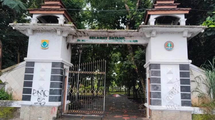 Taman Kota Cianjur Terbengkalai, DLH Jelaskan Alasannya