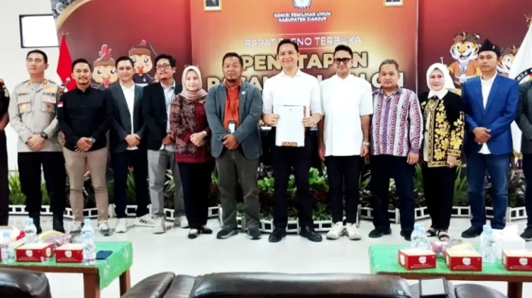 KPU Cianjur Resmi Tetapkan Wahyu-Ramzi sebagai Bupati dan Wakil Bupati Terpilih