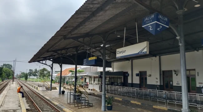 Pemprov Jabar akan mereaktivasi kembali jalur Cianjur-Padalarang yang sudah lama mati. (Foto : Ilustrasi)