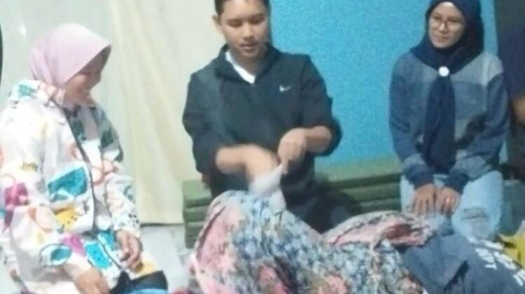 Ibu Hamil 9 Bulan Berhasil Dievakuasi dari Banjir di Karangtengah