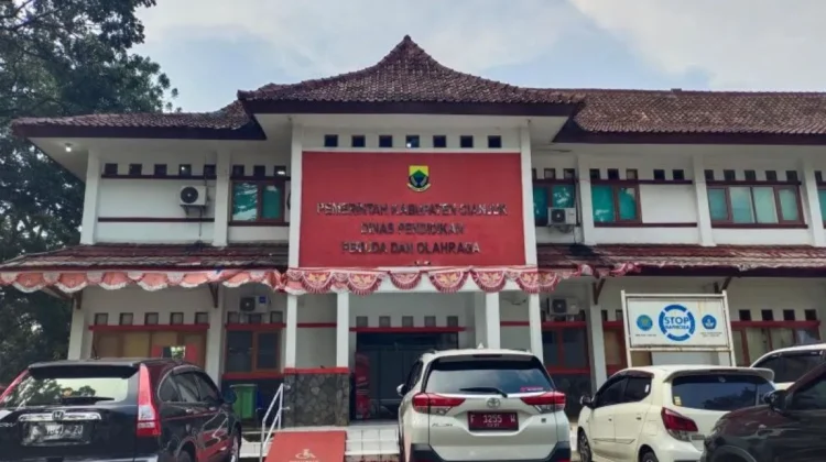 Polemik Putusan MK Gratiskan SD-SMP Swasta: Sekolah Cianjur Minta Jaminan Biaya Operasional