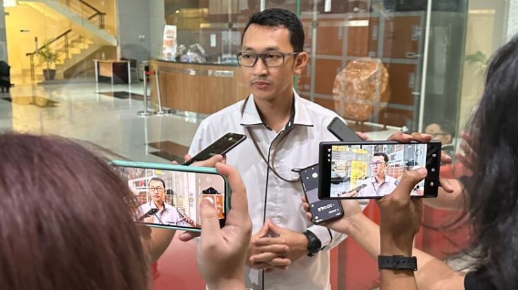 Juru Bicara Komisi Pemberantasan Korupsi Budi Prasetyo saat memberikan keterangan di Gedung Merah Putih KPK, Jakarta, Senin (23/6/2025). (Foto: Antara/Rio Feisal)