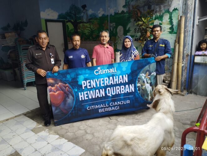
					Sambut Idul Adha, Citimall Cianjur Salurkan Hewan Kurban untuk Warga Sekitar