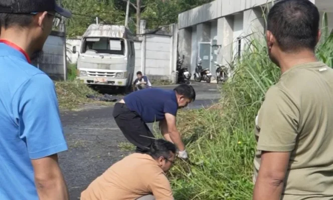 
					RSUD Cimacan Rutin Adakan Jumsih, Tingkatkan Kebersihan dan Kinerja