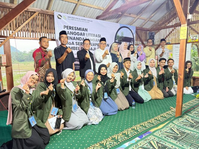 
					Kontribusi Nyata Mahasiswa, KKN STAI Al-Azhary Cianjur Resmikan Sanggar Literasi di Desa Mulyasari