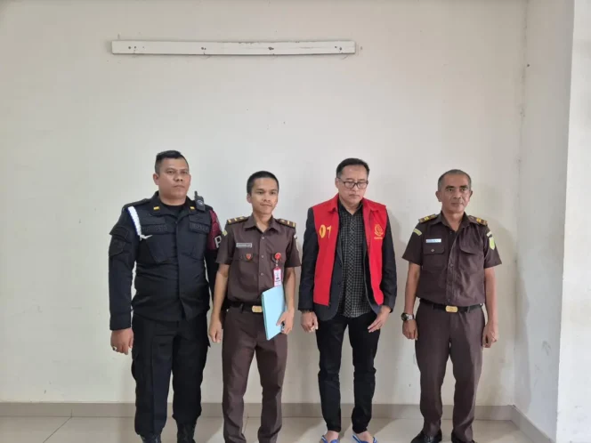 
					Kejari Tetapkan Tersangka Baru Korupsi PJU, Rugikan Negara Rp8,4 Miliar!