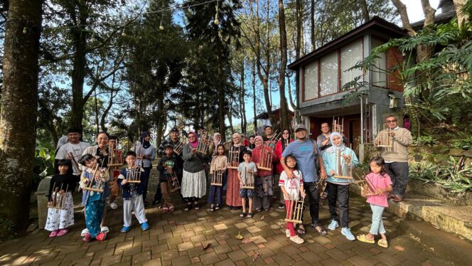 
					Workshop Angklung Sevillage, Jadi Primadona Baru Pengunjung!