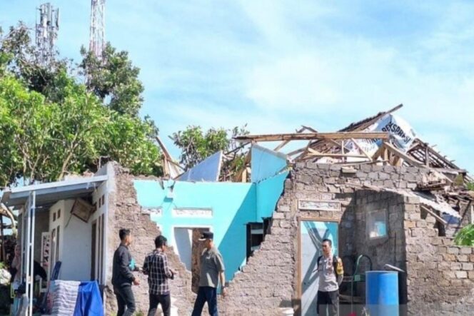Ratusan Rumah Rusak Akibat Cuaca Ekstrem di Cianjur, 40 KK Terpaksa Mengungsi