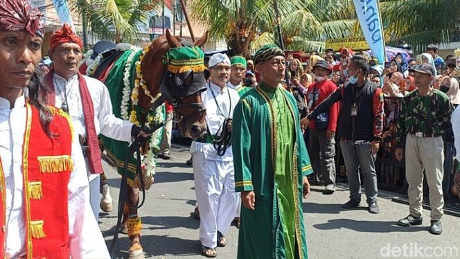 
					Kado Akhir Tahun! Pemkab Cianjur Pastikan Helaran Budaya Cianjur 2025 Digelar Desember
