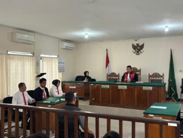 Suasana Sidang PKL Bomero di PN Cianjur, Jumat (21/11/2025). Lima pedagang membandel dijatuhi sanksi denda. (Foto : M Andri/Cianjur Times.)