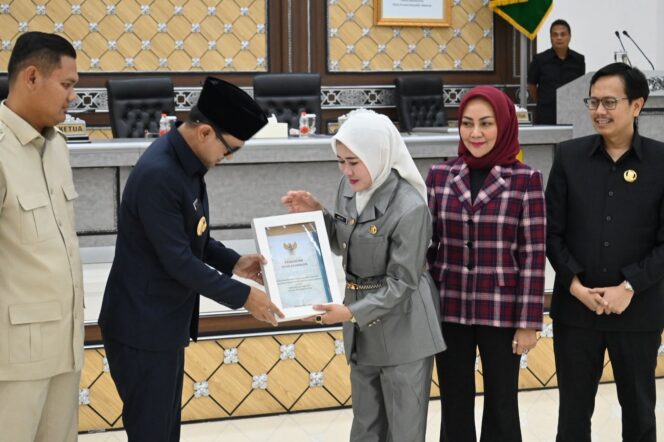 
					Wabup Ramzi Hadiri Rapat Paripurna DPRD Cianjur 2026, Tekankan Sinergi Eksekutif-Legislatif