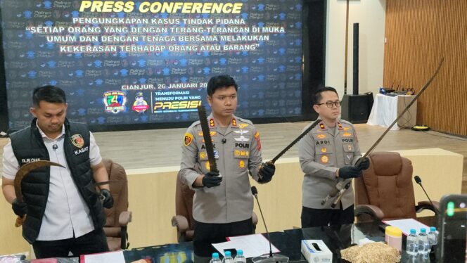 
					Dua Anggota Gerombolan Bermotor di Cianjur Berhasil Diringkus Usai Bacok Korban Salah Sasaran,