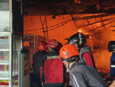 filter: 0; fileterIntensity: 0.0; filterMask: 0; brp_mask:0;
brp_del_th:null;
brp_del_sen:null;
delta:null;
module: portrait;hw-remosaic: false;touch: (0.34759295, 0.53984374);sceneMode: 3145728;cct_value: 0;AI_Scene: (-1, -1);aec_lux: 299.0045;aec_lux_index: 0;albedo:  ;confidence:  ;motionLevel: -1;weatherinfo: null;temperature: 41;