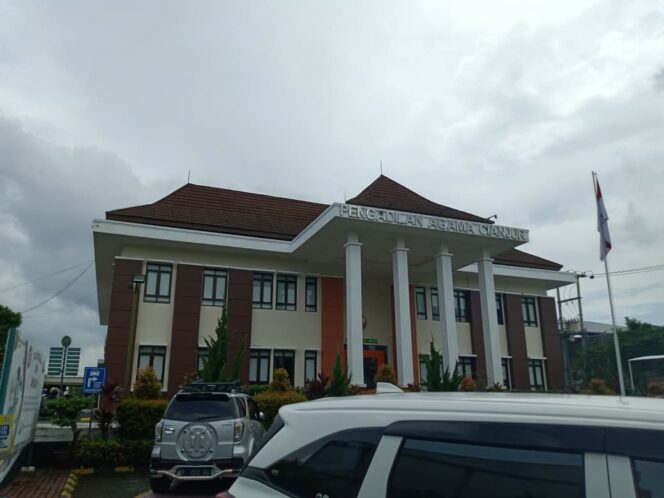 
					Gedung Pengadilan Agama Kabupaten Cianjur. (Foto : cianjurtimes/Andika Rajeswara)