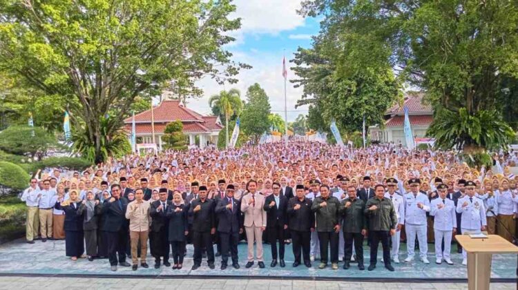 Polemik Nilai Kontrak, Ribuan Guru Protes Besaran Gaji PPPK di Cianjur