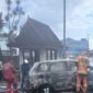 Mobil terbakar di villa kota bunga