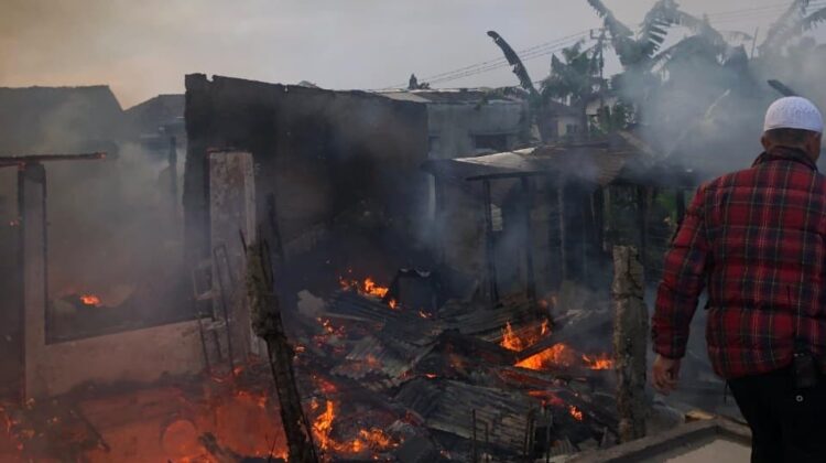 Kebakaran di Cipanas Cianjur, 12 Rumah Hangus Diduga Akibat Ledakan Gas