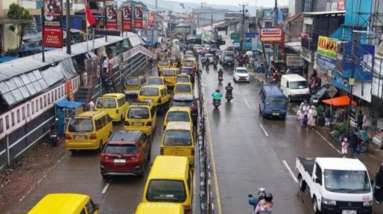 Atasi Macet Jalur Puncak, Dishub Cianjur Liburkan 1.447 Angkot Cipanas Saat Lebaran 2026