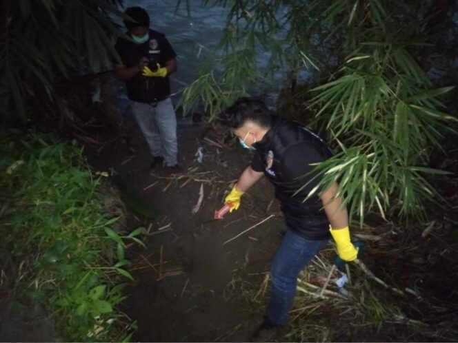 
					Penemuan mayat bayi yang sudah membusuk di aliran sungai Cisokan, Campaka Mulya, Jumat (27/2/2026). (Foto : Polsek Campaka)