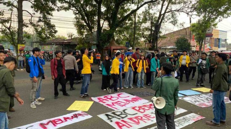 Demo Mahasiswa Cianjur Tuntut Keadilan Kasus Andrie Yunus, DPRD Diberi Ultimatum 2×24 Jam