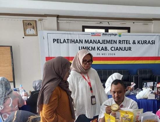 Dorong UMKM Cianjur Naik Kelas, Alfamart Bersama Diskumdagin Gelar Pelatihan dan Kurasi Produk