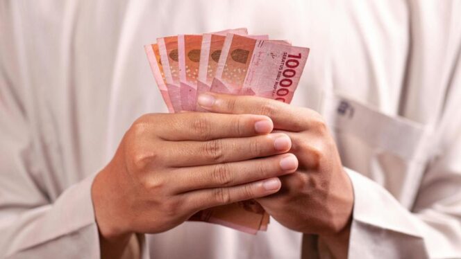 
					Kemensos Percepat Bansos Mei 2026, 475.821 KPM Baru Bisa Cek Nama di Aplikasi Cek Bansos