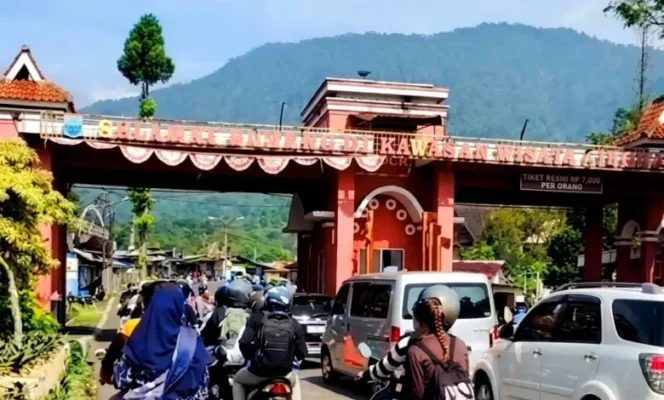 
					Retribusi Cibodas Rp7 Ribu Resmi Berlaku, Pemkab Kejar PAD Rp2,4 Miliar