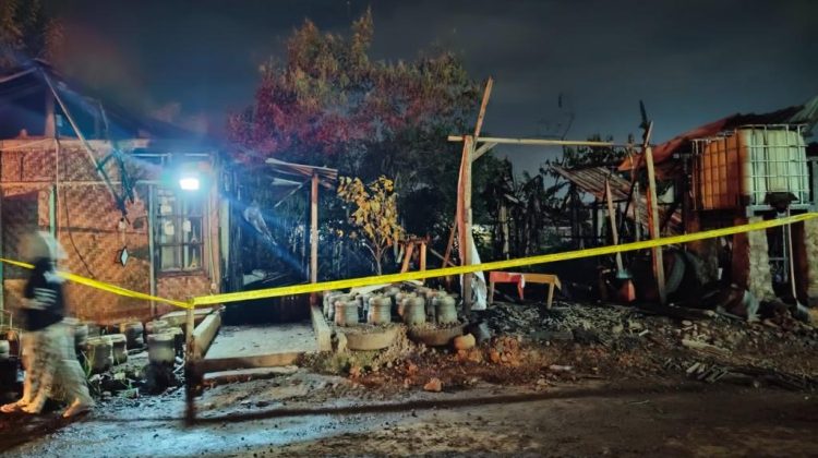 Kompor Gas Lupa Dimatikan, Tiga Tempat Usaha di Cilaku Cianjur Ludes Terbakar
