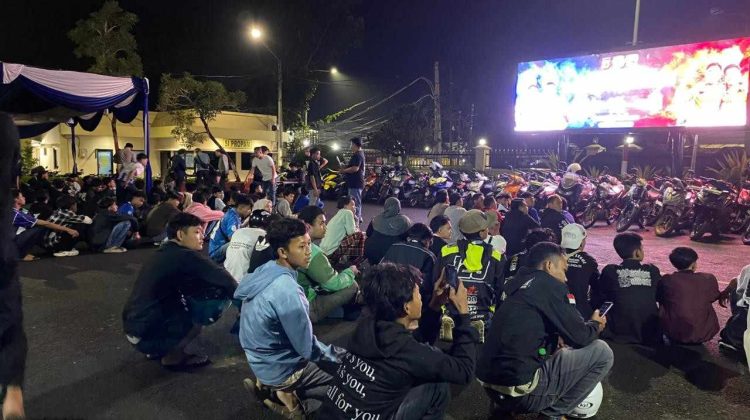Usai Euforia Persib Juara Hattrick, Polisi Amankan Pembawa Sajam dan Kendaraan Brong di Cianjur