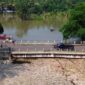 Sungai Cikundul dipenuhi sampah