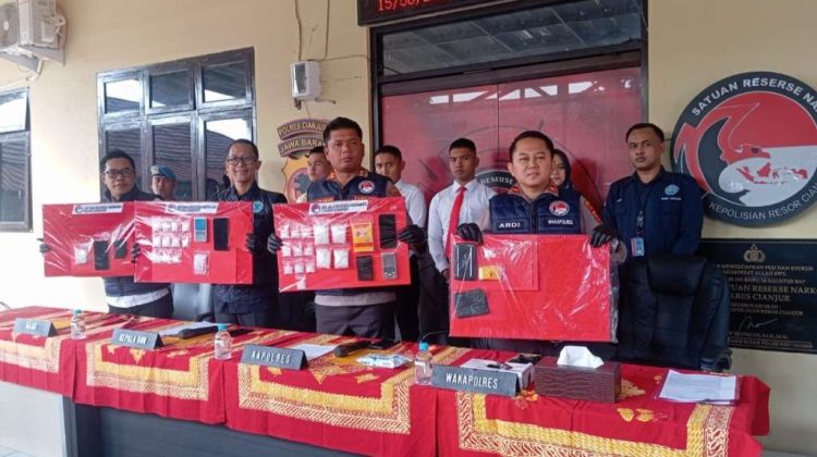 Polres dan BNNK Cianjur Ungkap Peredaran 270 gram Sabu, Tiga Tersangka Diamankan