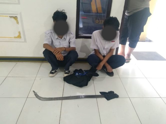 
					Polisi Gagalkan Tawuran Pelajar di Cibeber, Dua Siswa SMP Diamankan, Satu Bawa Sajam