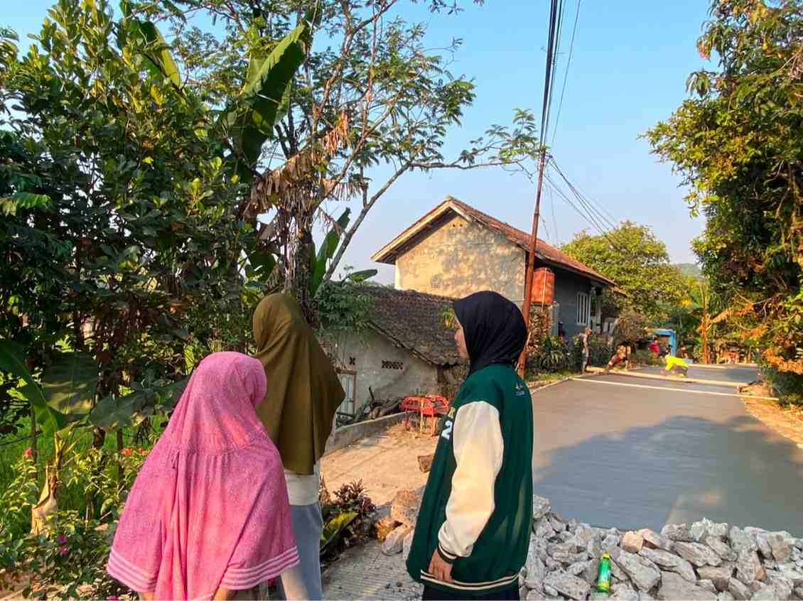 mahasiswa KKN IAI Al-Azhary