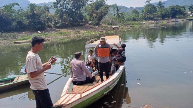 Pedagang Keliling Diduga Tenggelam di Waduk Cirata, Tim Gabungan Lakukan Pencarian
