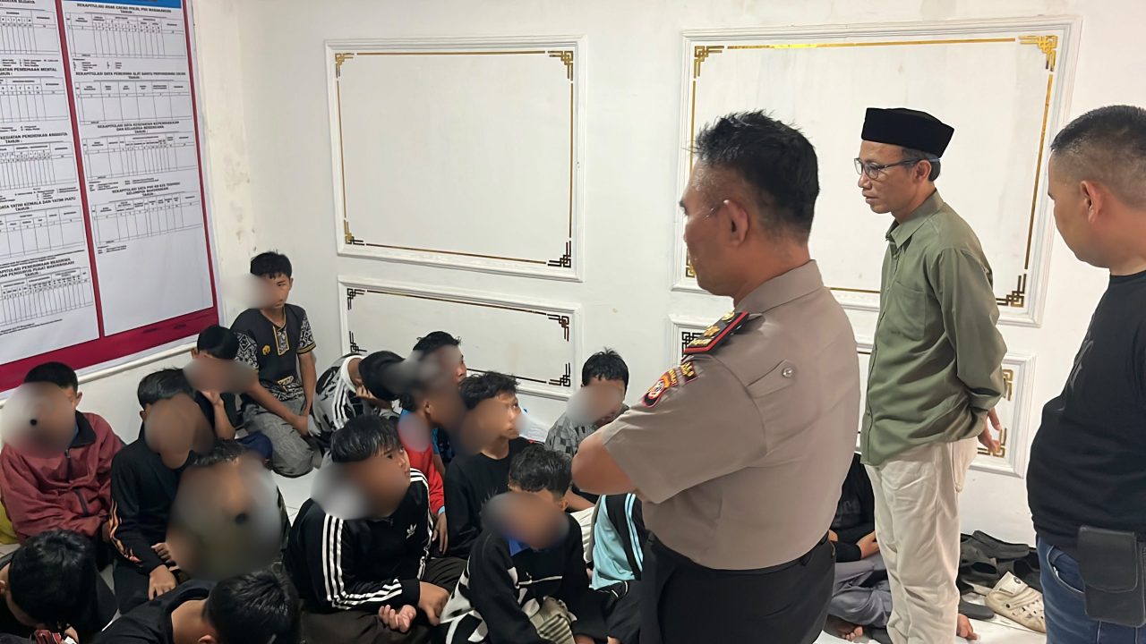 Polisi Amankan 32 Pelajar Usai Tawuran Bersenjata Tajam di Cibeber Cianjur