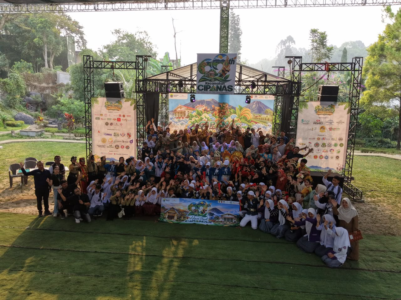 HUT ke-22 Kecamatan Cipanas Santuni 350 Anak Yatim, Pariwisata dan UMKM Jadi Sorotan